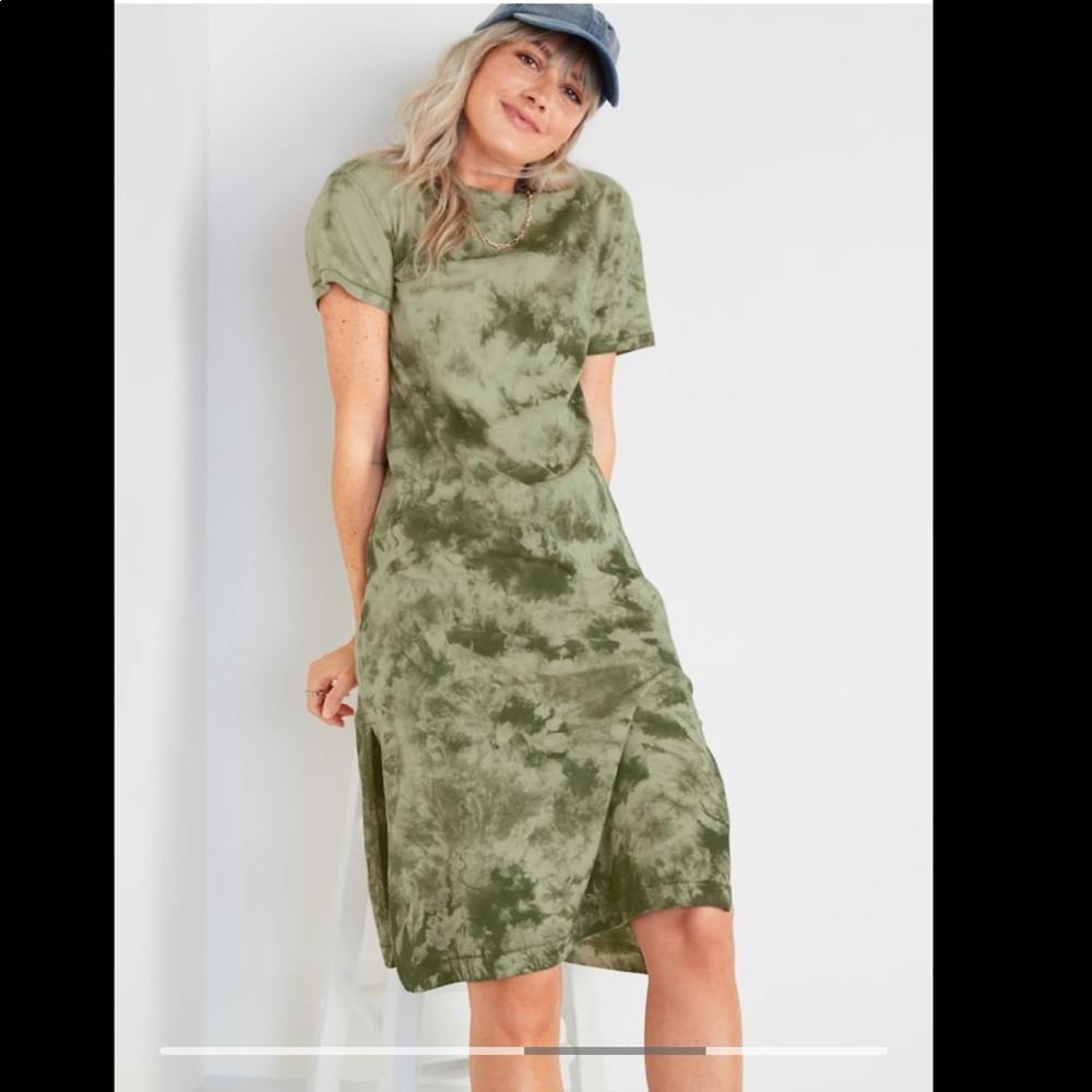 Vintage Tie-Dyed Midi T-Shirt Dress